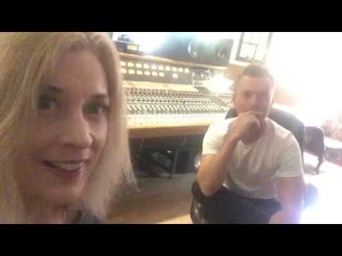 Producer Sylvia Massy Examines Looptrotter