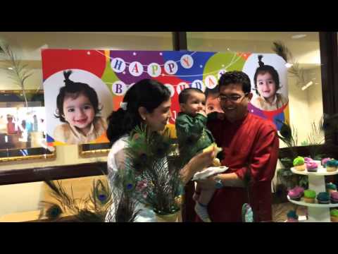 Shiven tasting his first cake