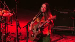Ani DiFranco Not A Pretty Girl live in Cleveland OH