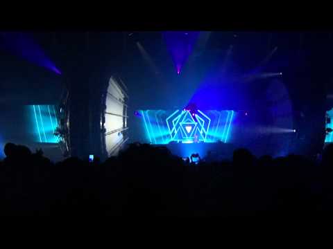 Armin van Buuren - Mainstage 2 Set @ ASOT 700 (Jaarbeurs Utrecht) (21.02.2015) (4)