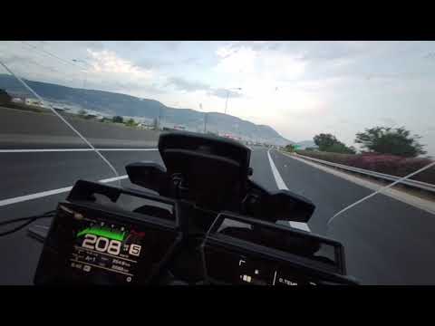 Yamaha tracer 9 GT , 5th gear acceleration test with top case yamaha 39L.