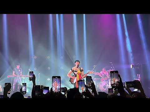 Jeremy Zucker - comethru (Live in Manila 2022)