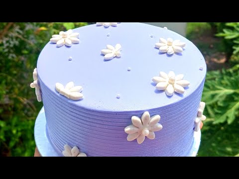 Simple Mini cake Floral design