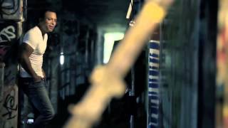 Jon Secada - I'm Never Too Far Away - OFFICIAL VIDEO