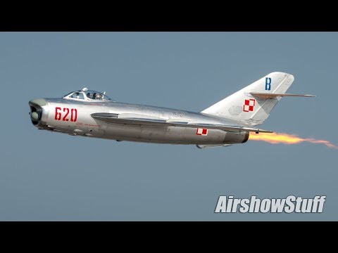 Randy Ball MiG-17 Flybys - Airshow London 2017