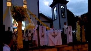 preview picture of video 'Corpus Christi, Paróquia Nossa Senhora da Ajuda, Cristais MG - Diocese de Oliveira.'