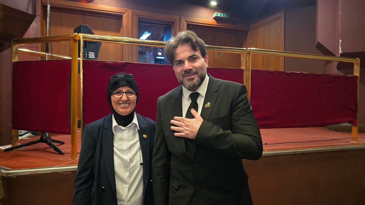 من دار الأوبرا وعرض فيلم (الابن السيء) للمخرج الجميل غطفان غنوم. والقسيم غنى 