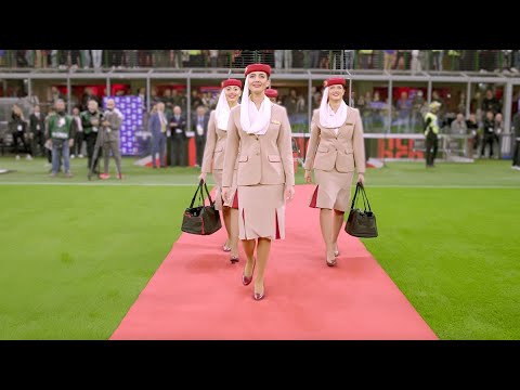 Uma viagem inesquecível para os fãs do AC Milan | Emirates