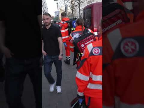 Video Thumbnail: 112 - Notruf Nord: Rettungseinsätze rund um die Uhr #ndr #doku #notruf #notruf112 #lebenretten