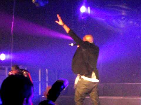 Edalam & singuila " elle a un truc" ( mega macumba)