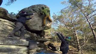 Video thumbnail of Main Courante, 7b. Fontainebleau