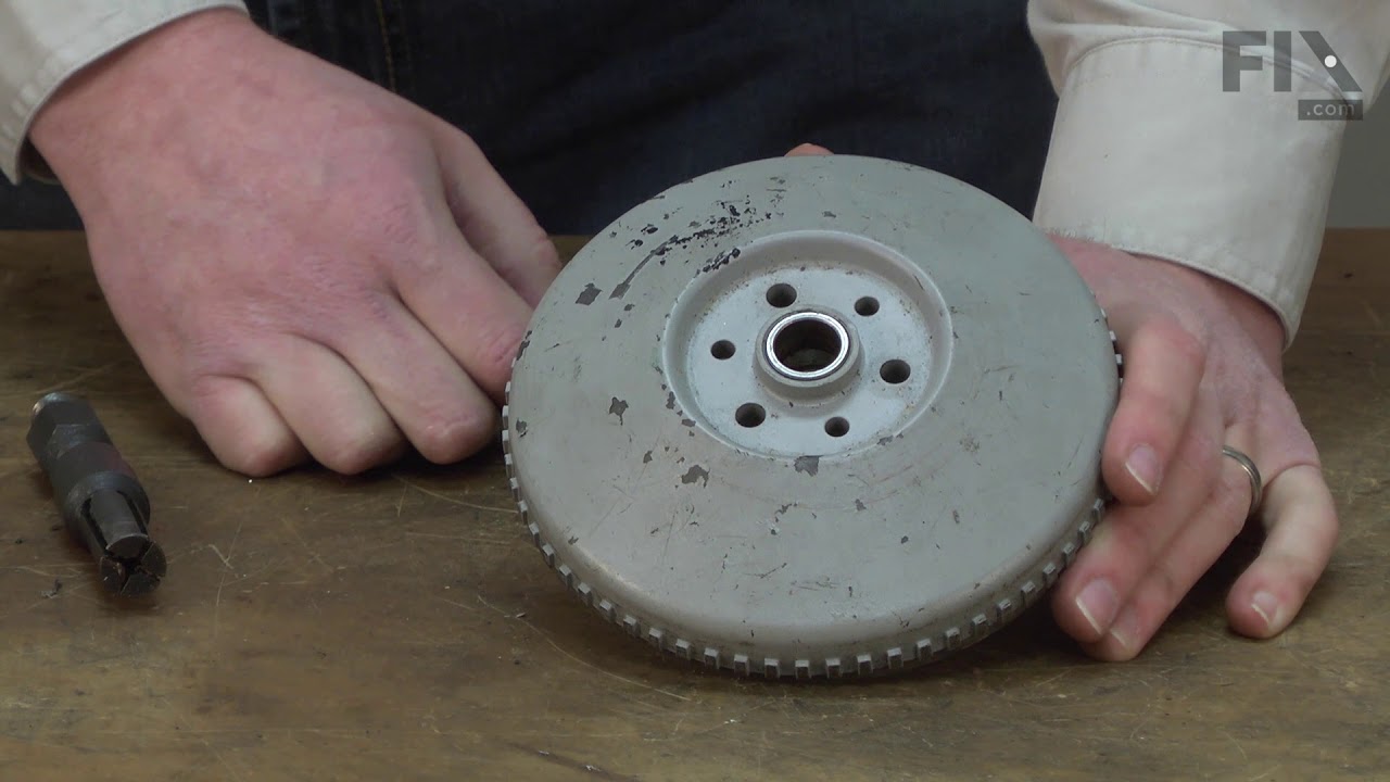 Replacing the Blade Pulley