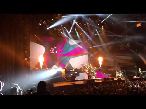 Guns N' Roses - Not in this lifetime - Las Vegas - April 9, 2016 [HD]