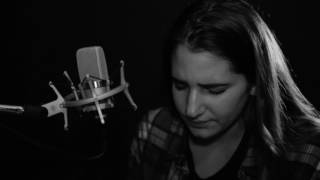 Lucie - cover "Love on the brain"