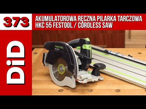 Zrobił w kość kciuka Wpadać na skórze palca