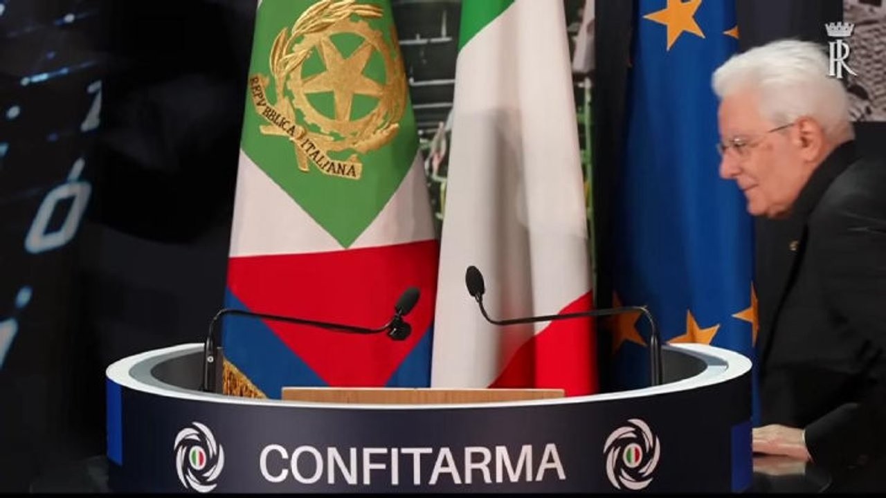 Mattarella: I valori della marineria sono libertà, fratellanza, solidarietà
