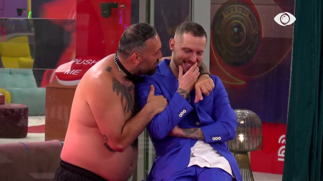 “Njerëzit nuk dëgjojnë për të kuptuar, por për të kthyer përgjigje”/ Lidi-Liamit: Të zhvesha…