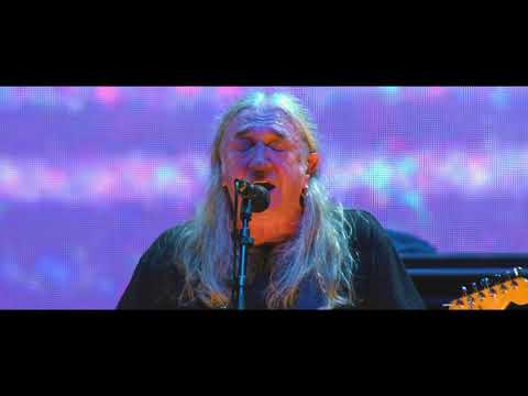 Video thumbnail for Cúrame de espantos (Directo en el Wizink Center, Madrid, 20 diciembre 2018)