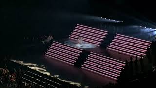 Halsey - Good Mourning + Heaven In Hiding live Newark 2017