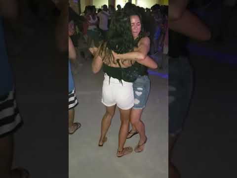 Brenda Antunes e Camila Alves - Itaúnas