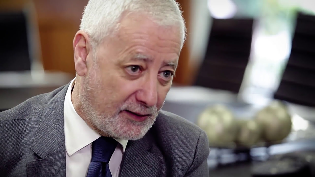 António Nóvoa: “Precisamos colocar o foco na formação profissional dos professores”