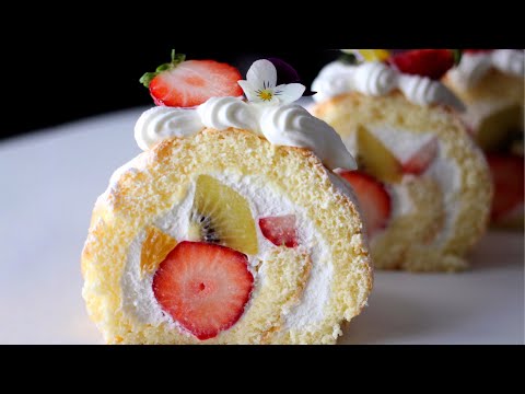 Japanese Fruit Roll Cake with chef Asami » So Fluffy and Soft!