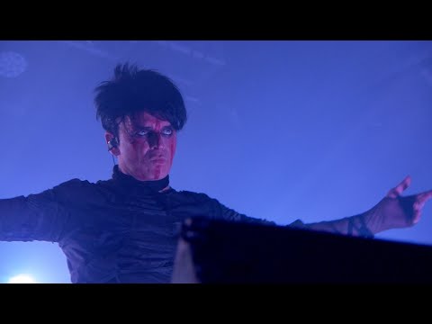 Videoclip de Is This World Not Enough — Gary Numan