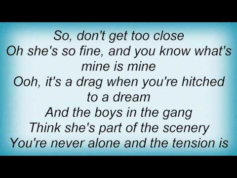 10cc - Honeymoon With 'b' Troop Lyrics