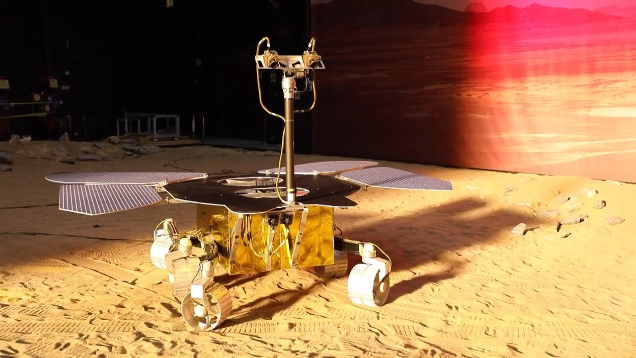 The Tianwen-1 Mars rover - YouTube