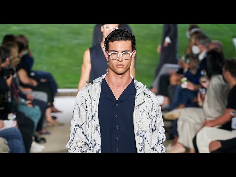 Giorgio Armani | Menswear | Spring Summer 2022 | Fashion Show