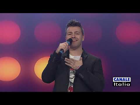 Michele Rodella "Cuore di mamma" | Cantando Ballando (HD)