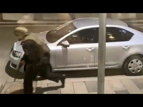 В Москве у здания ФСБ на Лубянке открыли стрельбу из автомата