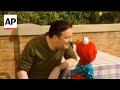 Outtakes From Ricky Gervais And Elmo S Episode On Sesame Street