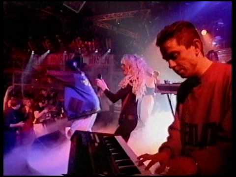 Bassheads - Is There Anybody Out There (TOTP)