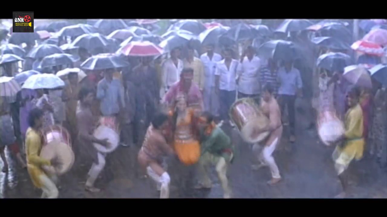 Dekhne Me Toh Chhoti Hai Ye, Kamaal Ho Gaya Lyrics | Thanedaar | Asha Bhosle | Bappi Lahiri