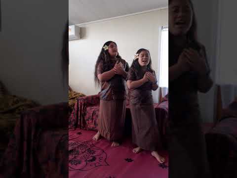 Isadora and Angeline Ahhong