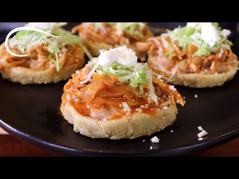 How to Make Chicken Sopes (Sopes de Tinga de Pollo Mexicana) Easy Recipe