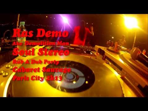 📺 Ras Demo 🎤🇬🇧 & Soul Stereo at the Rub A Dub Party in le Cabaret Sauvage Paris 🇫🇷 2013.
