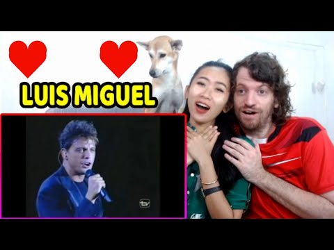 FIRST Time Hearing LUIS MIGUEL - EL RELOJ (En Vivo)