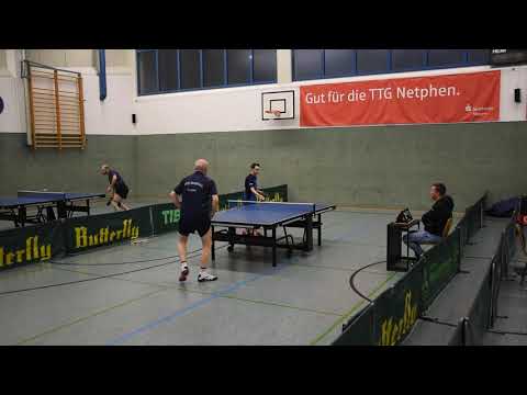 Peter Lattek ( TTG Netphen ) - Christian Schmitz ( TV Sundwig ) am 30.11.2019: 9:11, 6:11 und 9:11