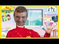 The Wiggles Five Fingered Family And Pull A Funny Face With Simon Dancing Video