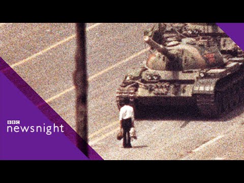 ARCHIVE: Tanks roll into Tiananmen Square (4 June 1989)  - BBC Newsnight