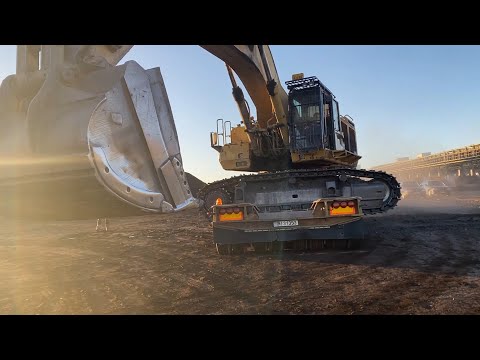 Loading And Transporting On Site The Caterpillar 385B Excavator - Fasoulas Heavy Transports
