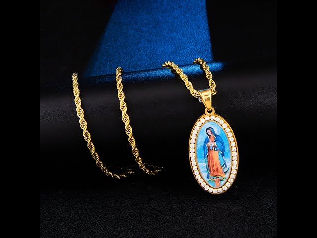 Vídeo relacionado con Only faith Collar de Virgen para mujer Acero inoxidable colgante Virgen Maria con Tarjeta de Presentación collar 45 cm (Virgen del Rocio 2 Dorado)