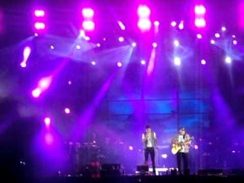 Humberto e Ronaldo em Brasília - Chega mais pra cá.