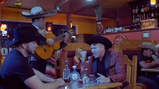 Vaciando Botellas   Eloy Cavazos Version Redes Sociales