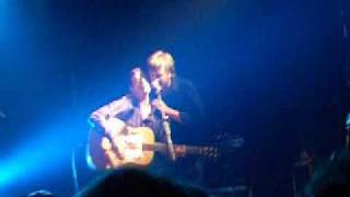I Am Kloot with Guy Garvey - To You (clip 1) - London 2005