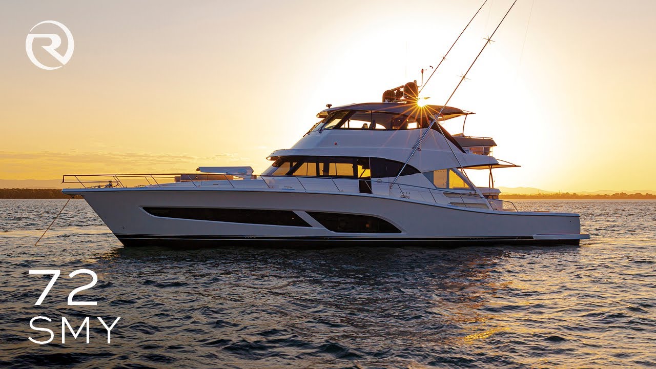 Riviera 72 Sports Motor Yacht - Trailer