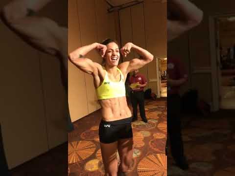 Poliana Botelho - Instagram Live - (2017.10.06) - /r/WMMA