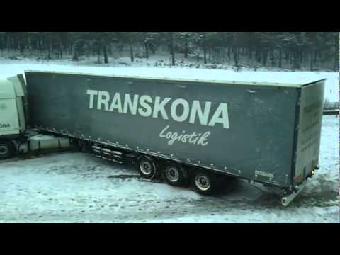 VU ohne verletzte Person auf der BAB 13 - Bestensee - Groß Köris am 17.12.2010